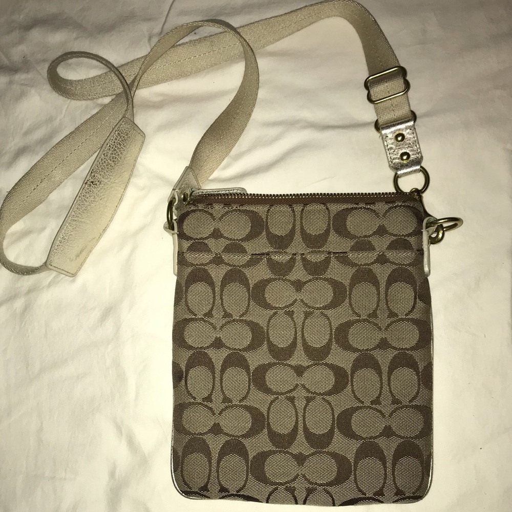 Coach messenger crossbody purse - Picture 2 of 6